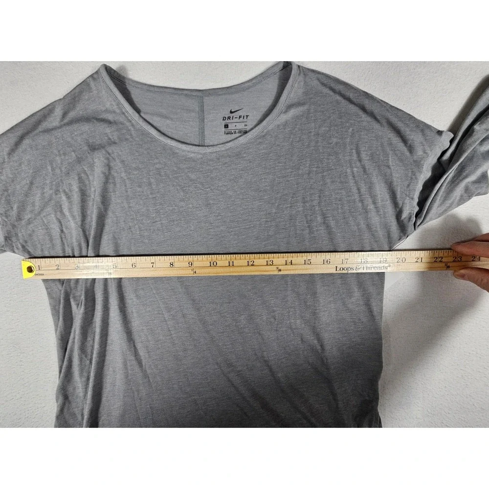 Nike Yoga Dri-FIT Womens‎ Long Sleeve Training Top Grey CJ9324-073 Size S
